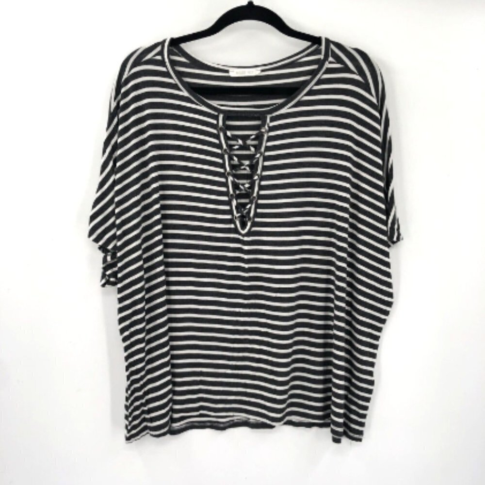AUGUST MIST Striped Cross Front Lattice Top Stretch Jersey Stripes Short Sleeve